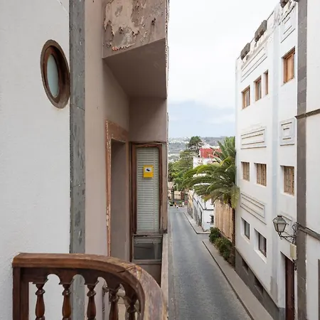 Apartment Homeforguest New Duplex With Rooftop Next To Cathedral