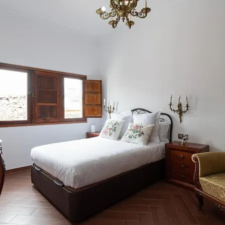 Apartamento Homeforguest New Duplex With Rooftop Next To Cathedral Arucas